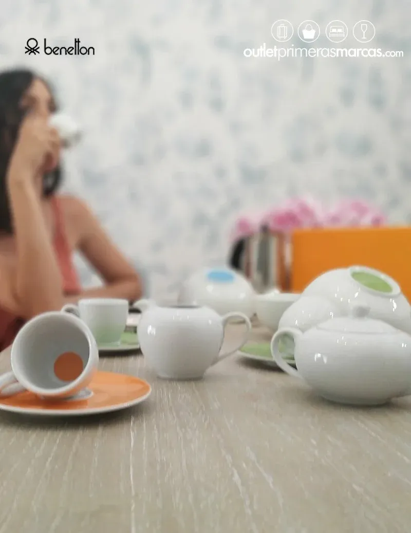 Juego de café BENETTON, con 6 bowls de desayuno. - Imagen 3