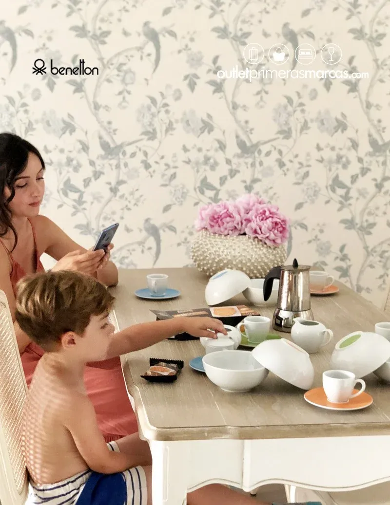 Juego de café BENETTON, con 6 bowls de desayuno.