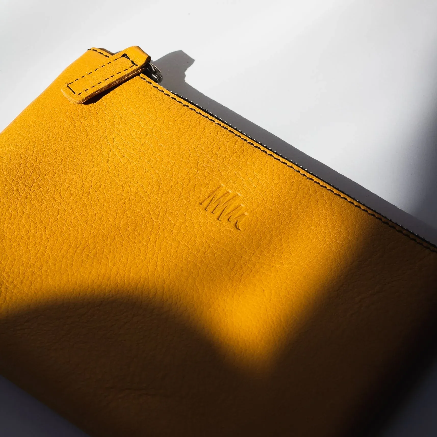 Cartera de cuero amarilla - Imagen 2