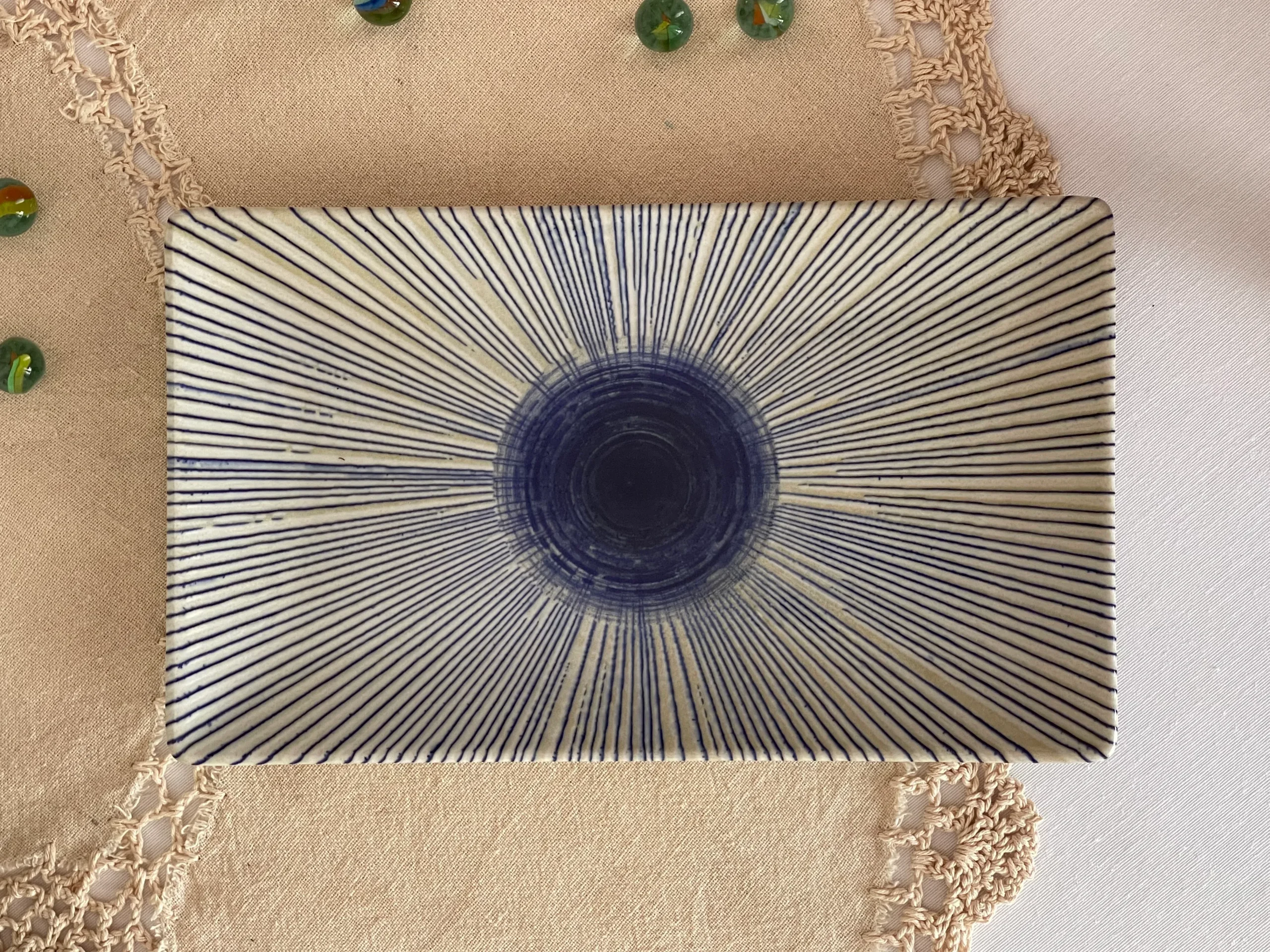 Fuente rectángulo 25*15 cm., azul, cerámica. - Imagen 3