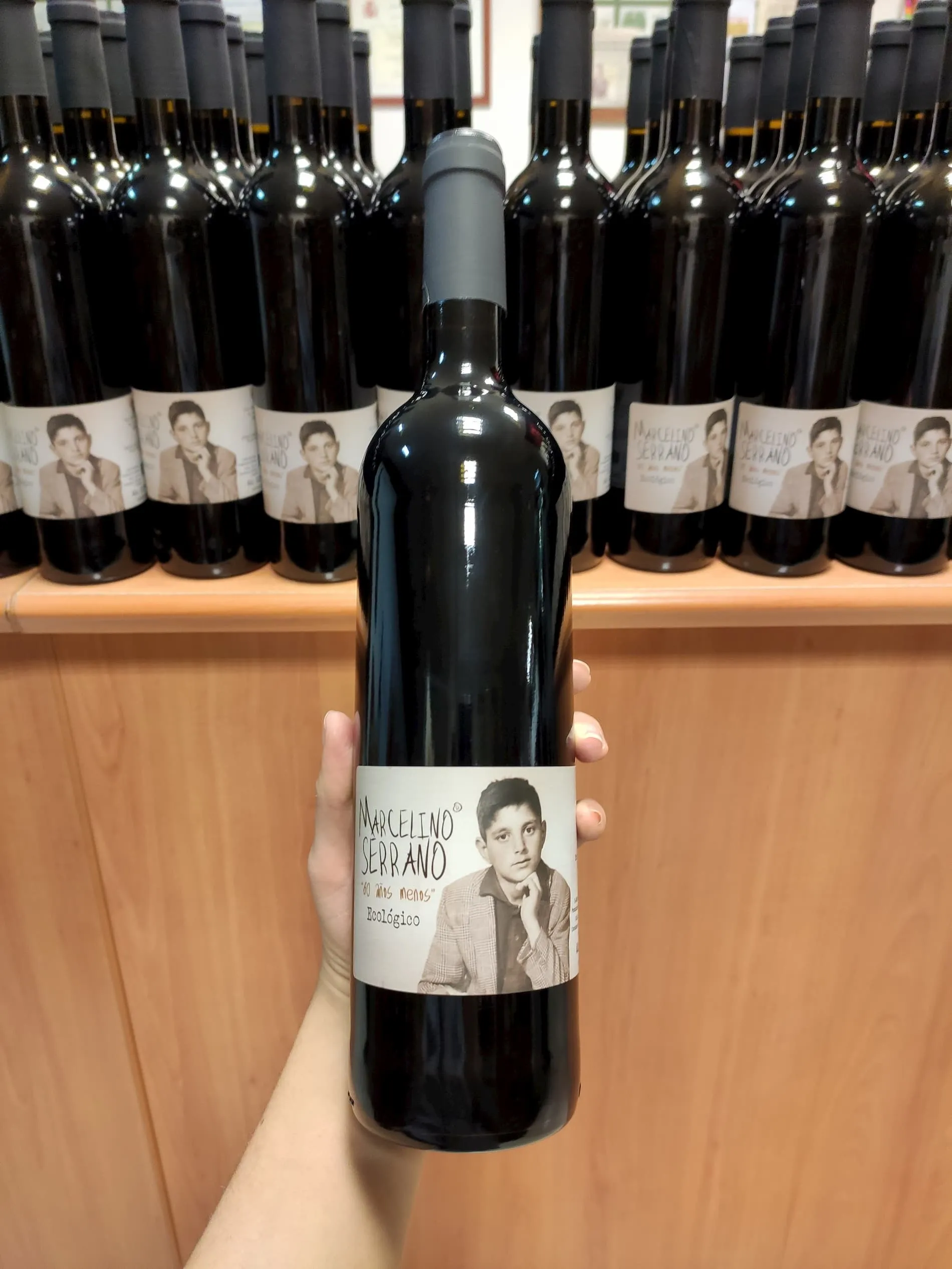 Vino tinto »Marcelino Serrano, 60 años menos» - Imagen 2