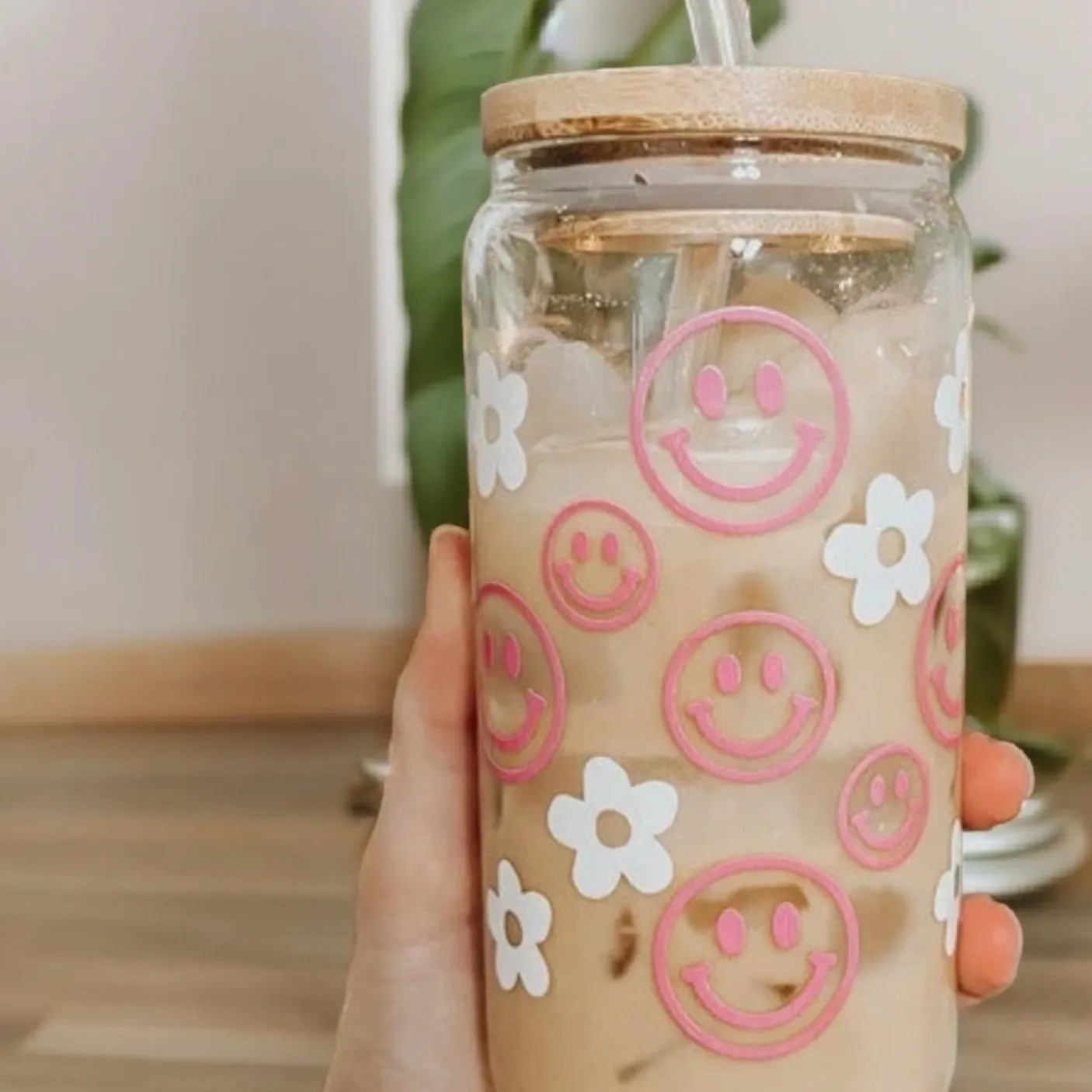 Vaso Smiley y flores