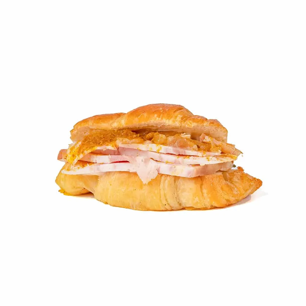 Mini Croissant de Pollo Braseado al Curry