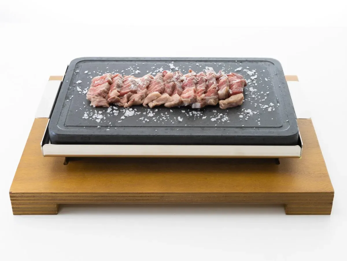 Piedra para carne a la piedra 30×20 3cm + soporte inox + base madera - Imagen 4