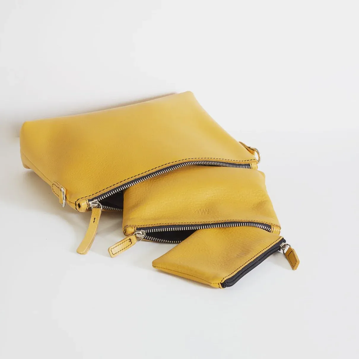 Cartera de cuero amarilla - Imagen 6